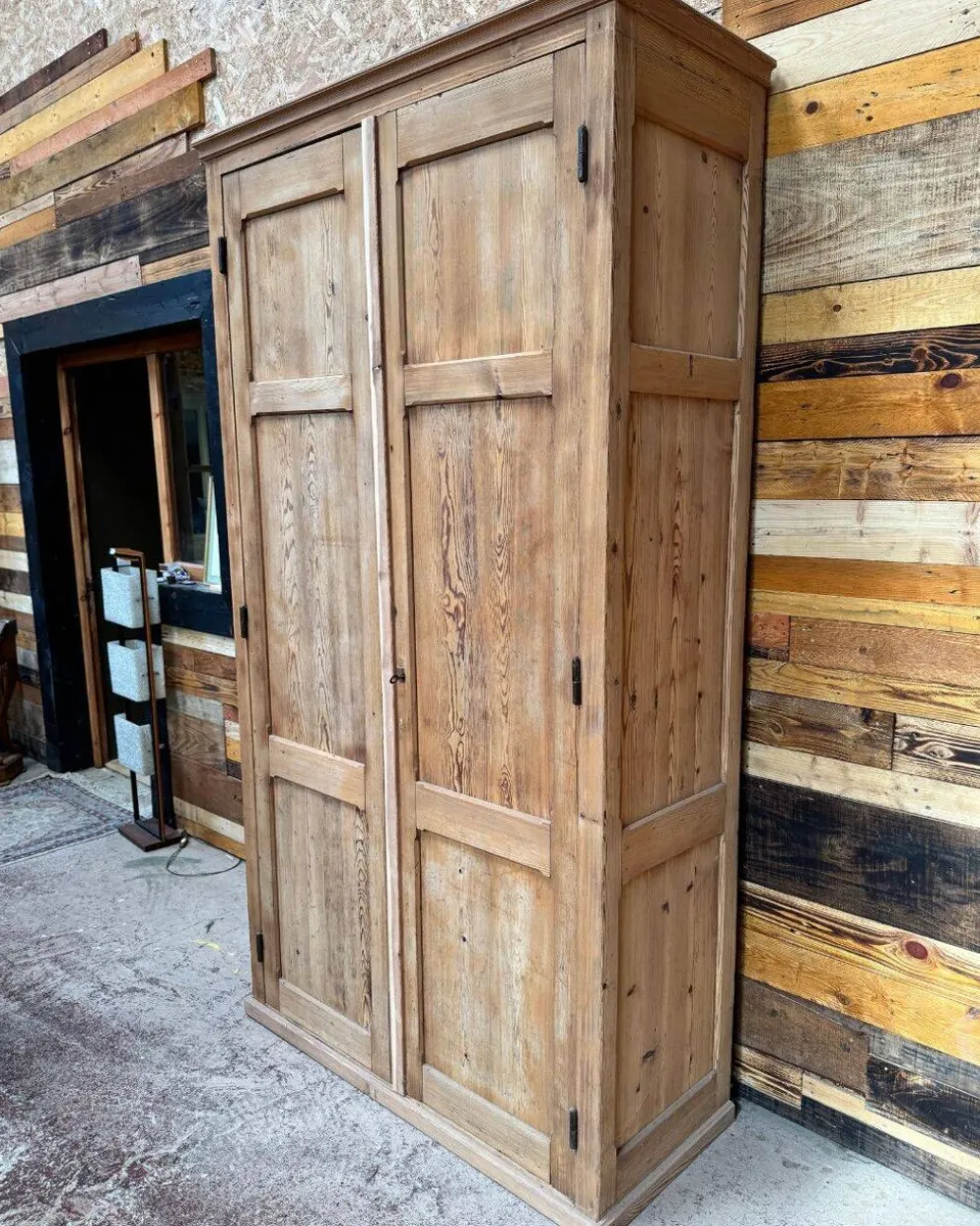 Armoire Parisienne