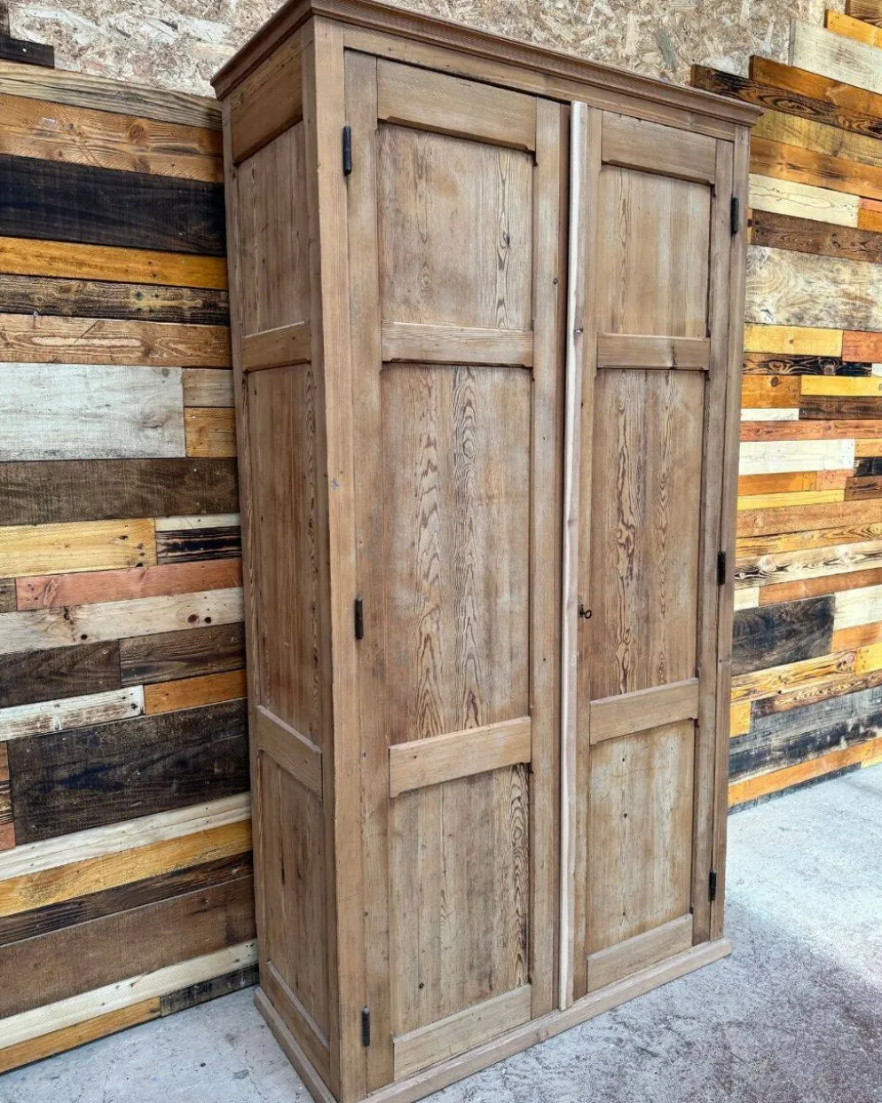 Armoire Parisienne