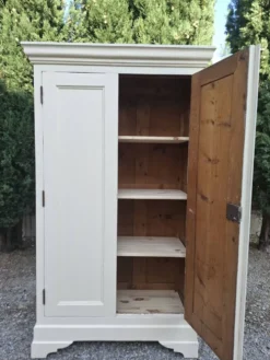 Armoire Parisienne