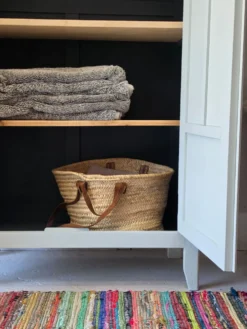 Armoire parisienne