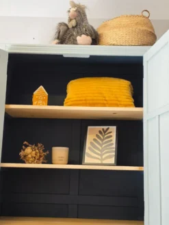 Armoire parisienne