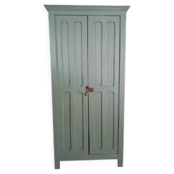 Armoire parisienne