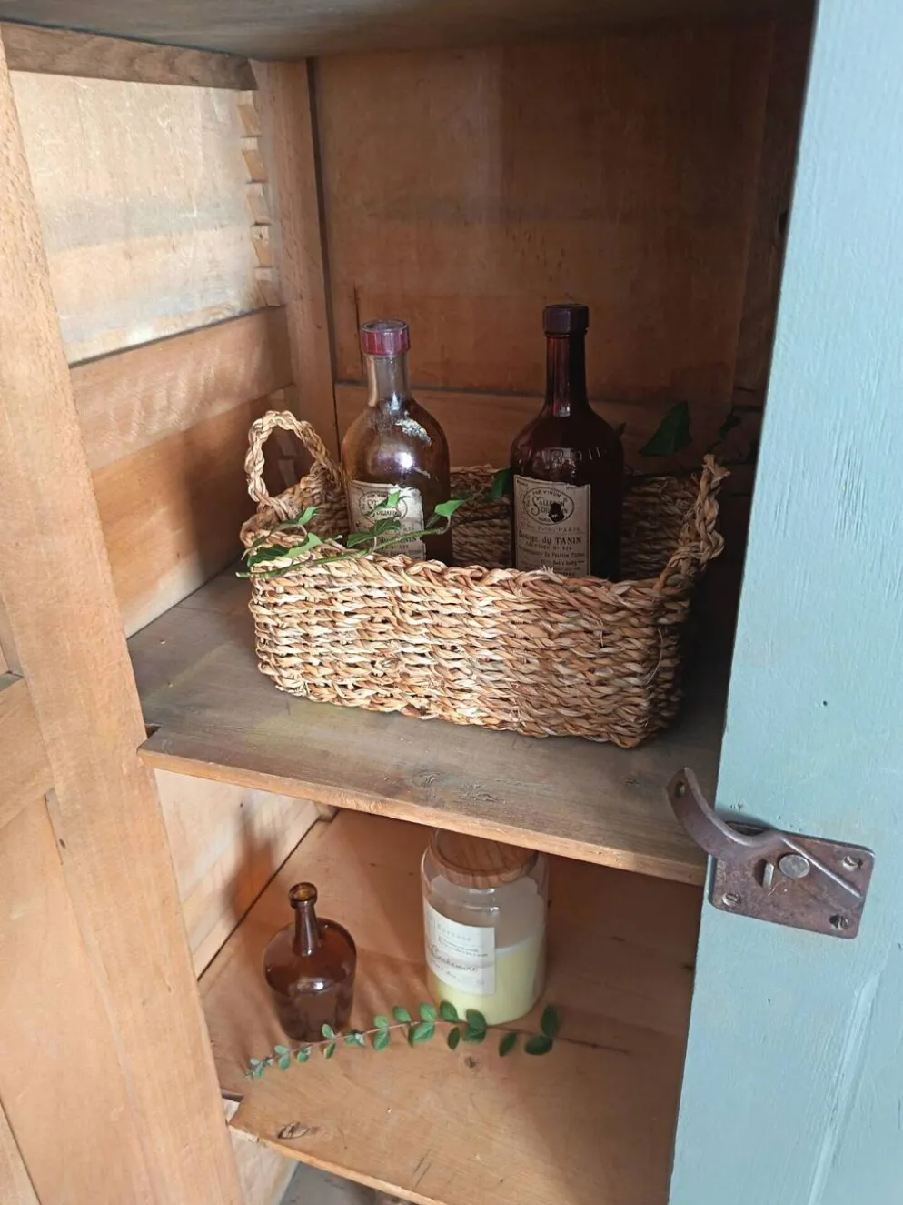 Armoire parisienne