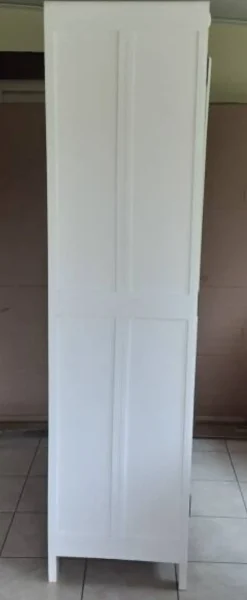 Armoire parisienne