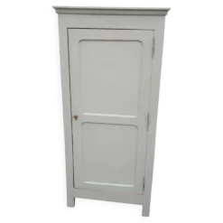 Armoire parisienne