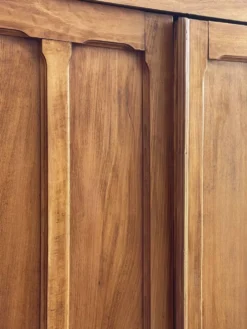 Armoire parisienne
