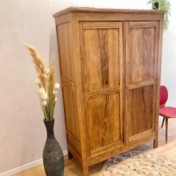 Armoire parisienne