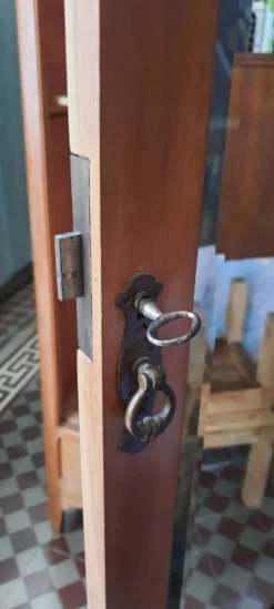Armoire parisienne