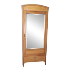 Armoire parisienne