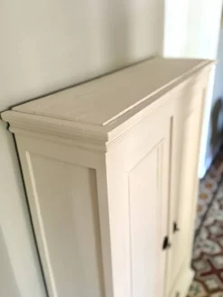 Armoire parisienne