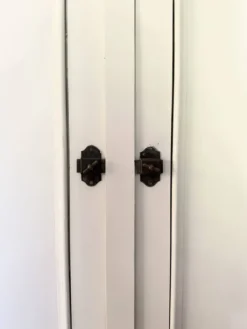 Armoire parisienne