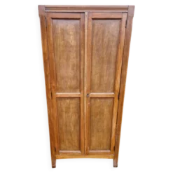 Armoire parisienne
