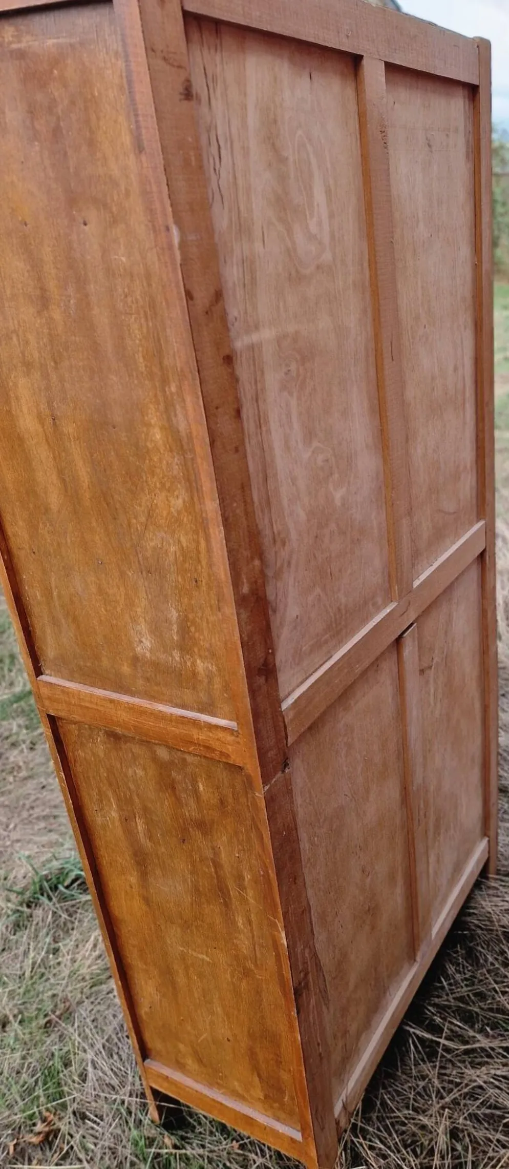 Armoire parisienne