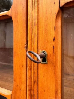 Armoire parisienne