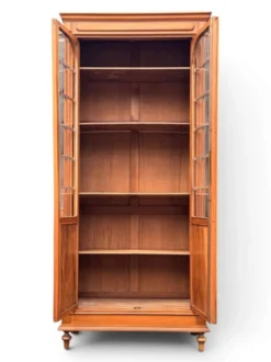 Armoire parisienne