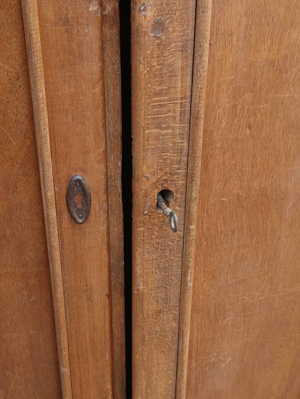 Armoire parisienne années 50