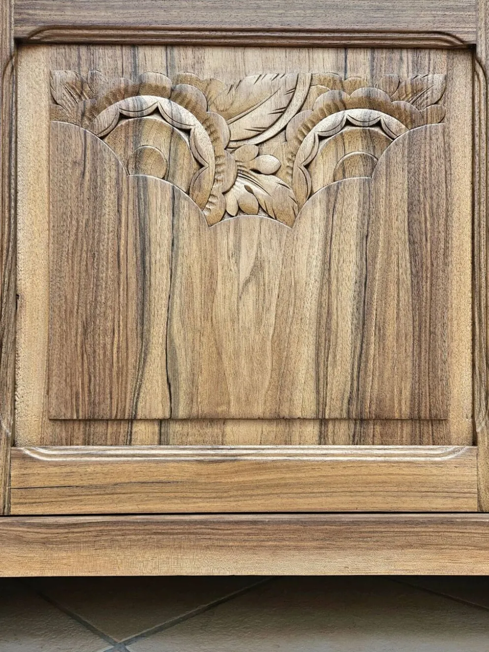 Armoire parisienne art déco