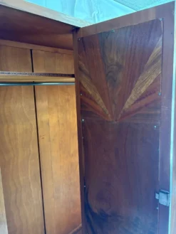 Armoire parisienne art déco
