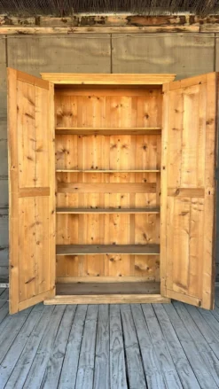 Armoire parisienne bois brut