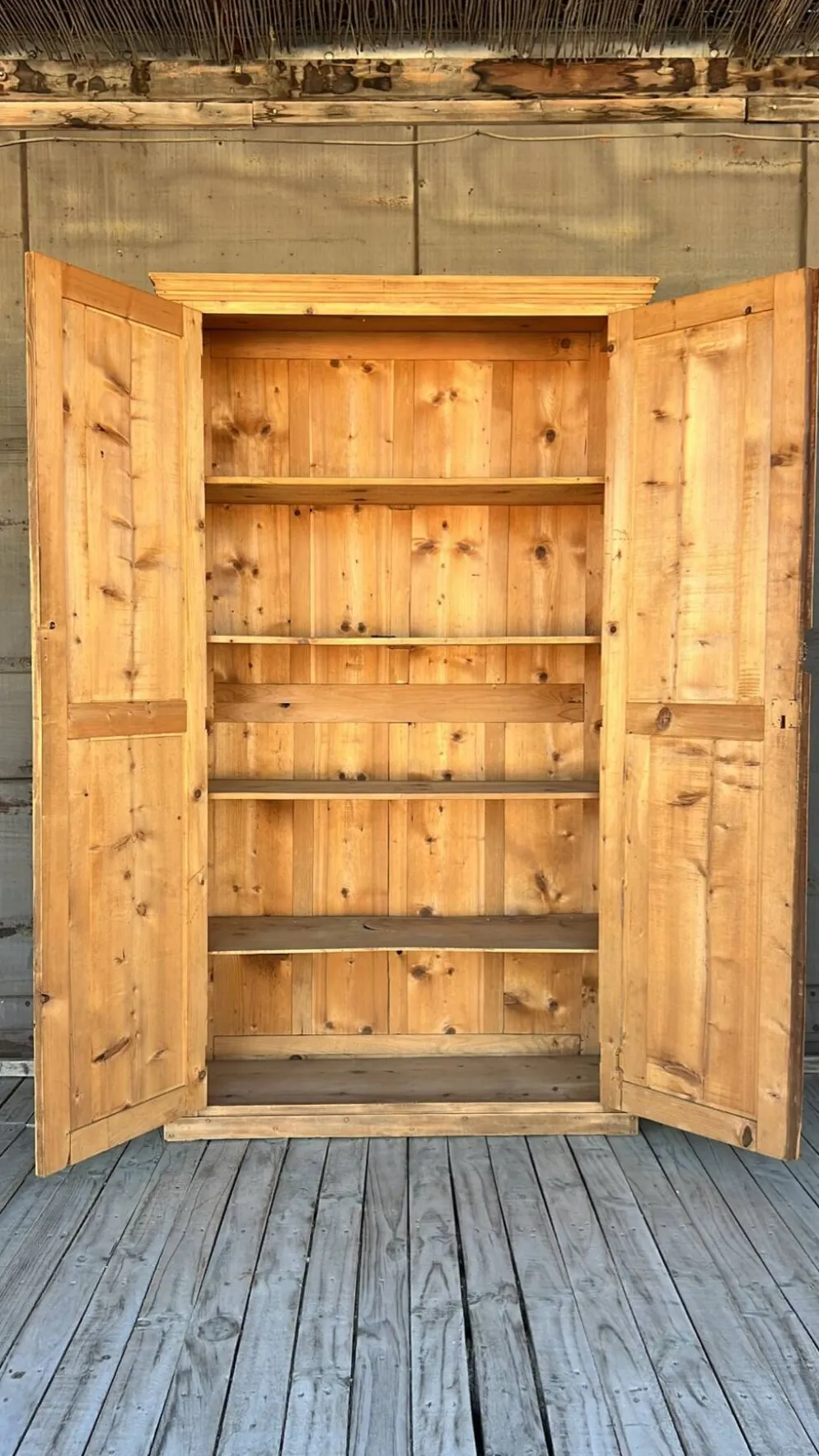 Armoire parisienne bois brut