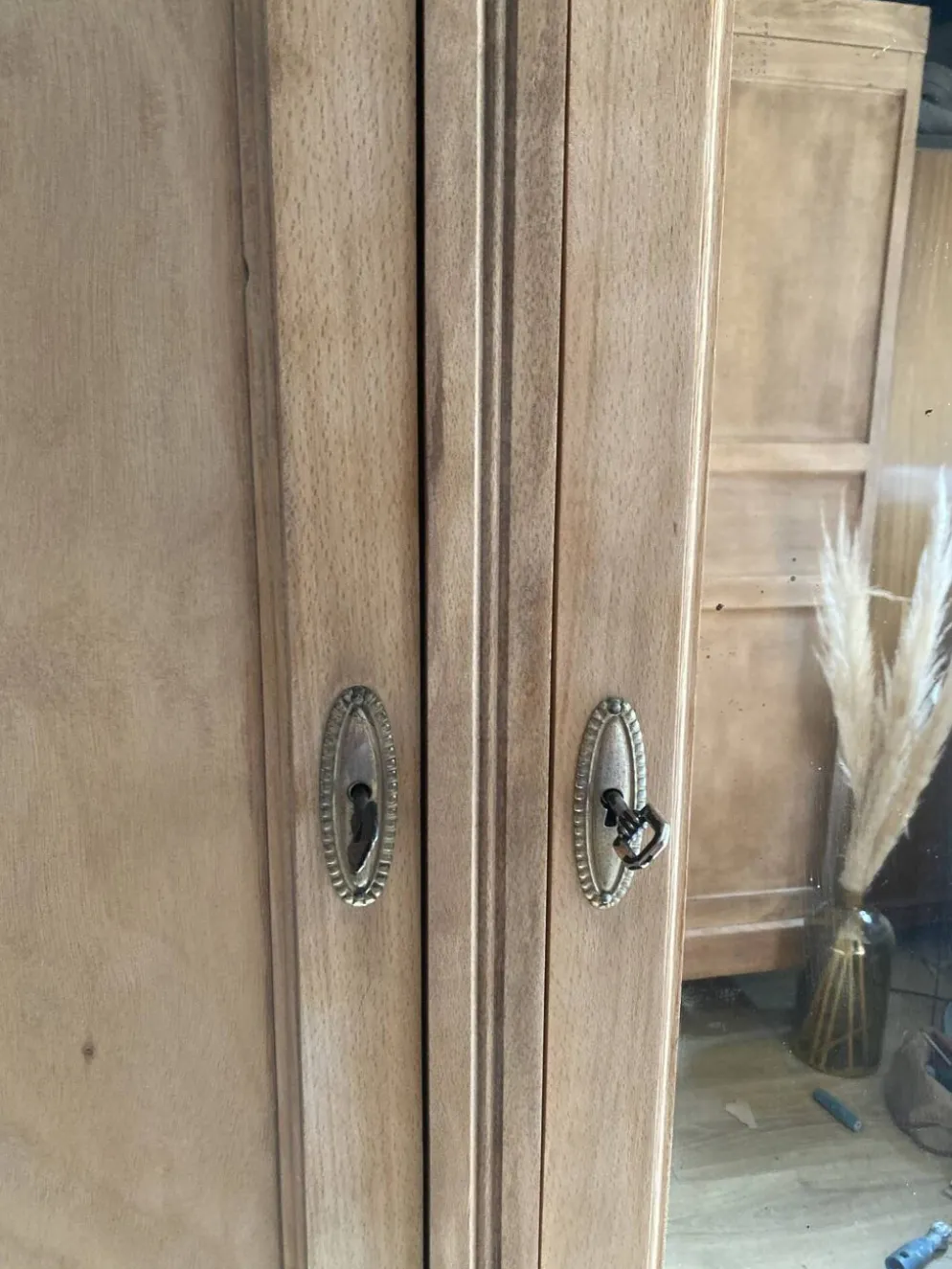 Armoire Parisienne d'hôtel