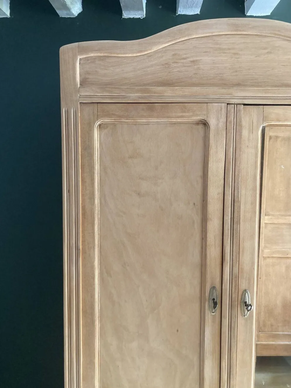 Armoire Parisienne d'hôtel