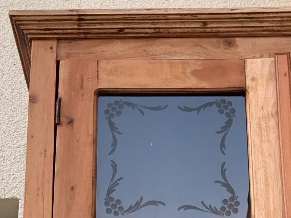 Armoire parisienne en bois brut et vitres gravées 1920