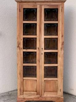 Armoire parisienne en bois brut et vitres gravées 1920