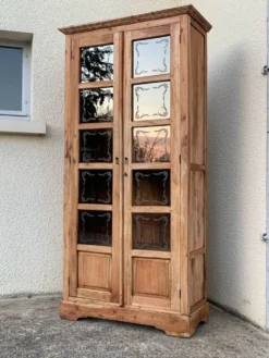 Armoire parisienne en bois brut et vitres gravées 1920