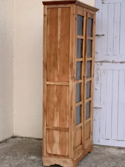 Armoire parisienne en bois brut et vitres gravées 1920