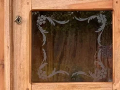Armoire parisienne en bois brut et vitres gravées 1920