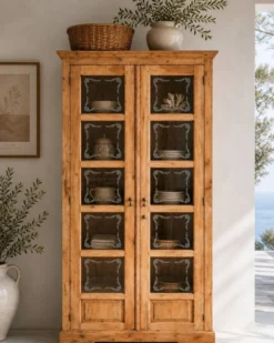 Armoire parisienne en bois brut et vitres gravées 1920