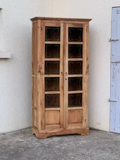 Armoire parisienne en bois brut et vitres gravées 1920