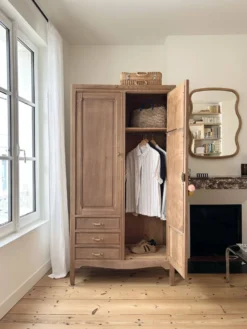 Armoire Parisienne en chêne brut