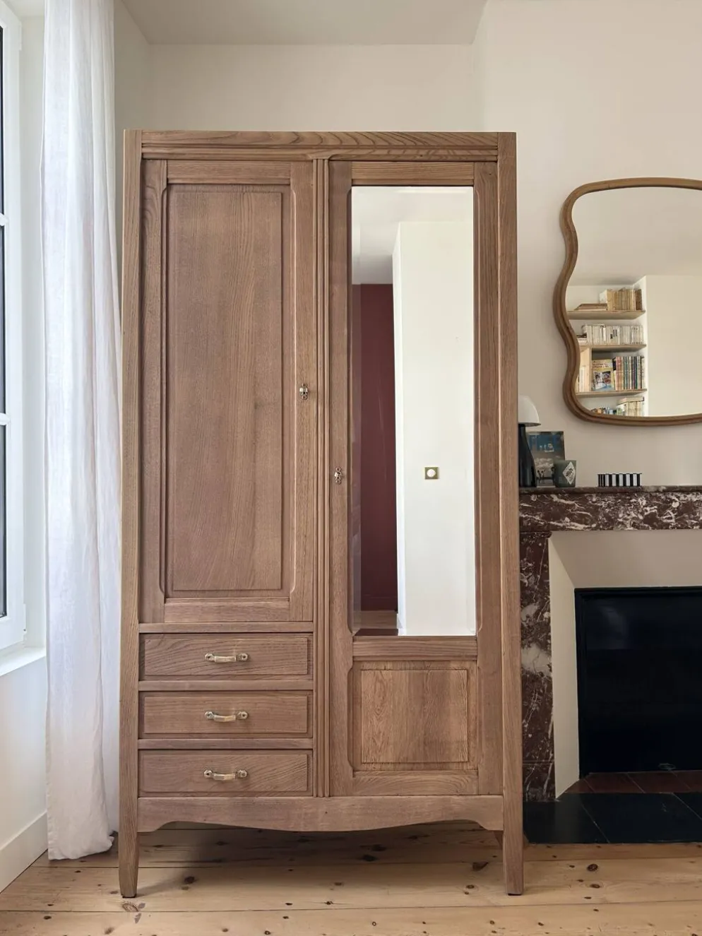 Armoire Parisienne en chêne brut