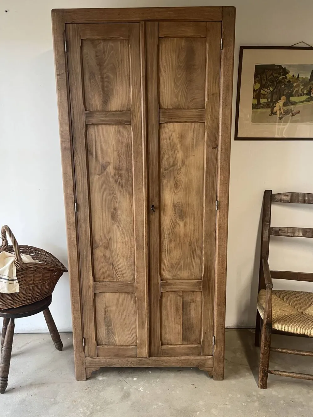 Armoire parisienne en chêne massif