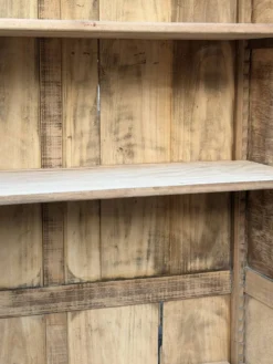 Armoire parisienne noire vitrée rénovée