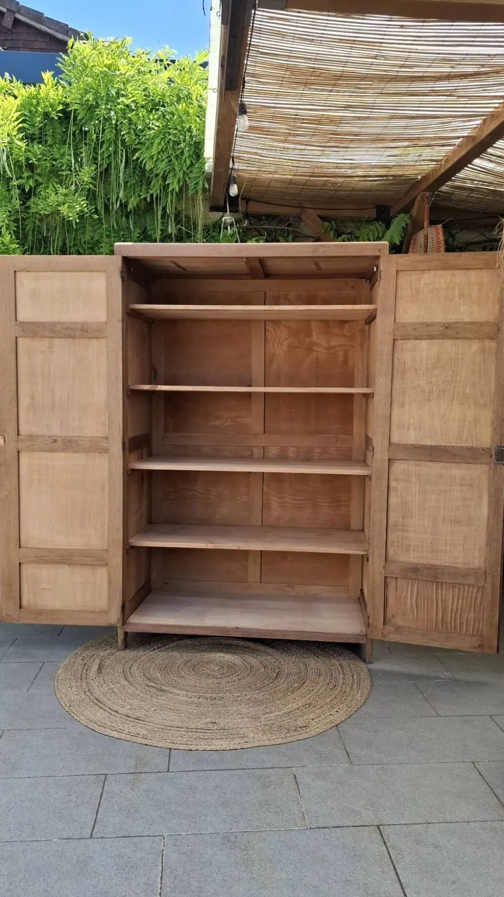 Armoire parisienne rénovée