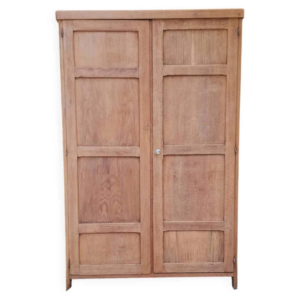 Armoire parisienne rénovée