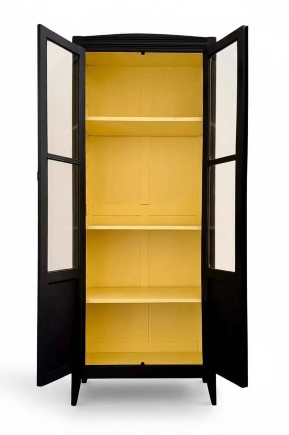 Armoire parisienne rénovée, finition Farrow & Ball