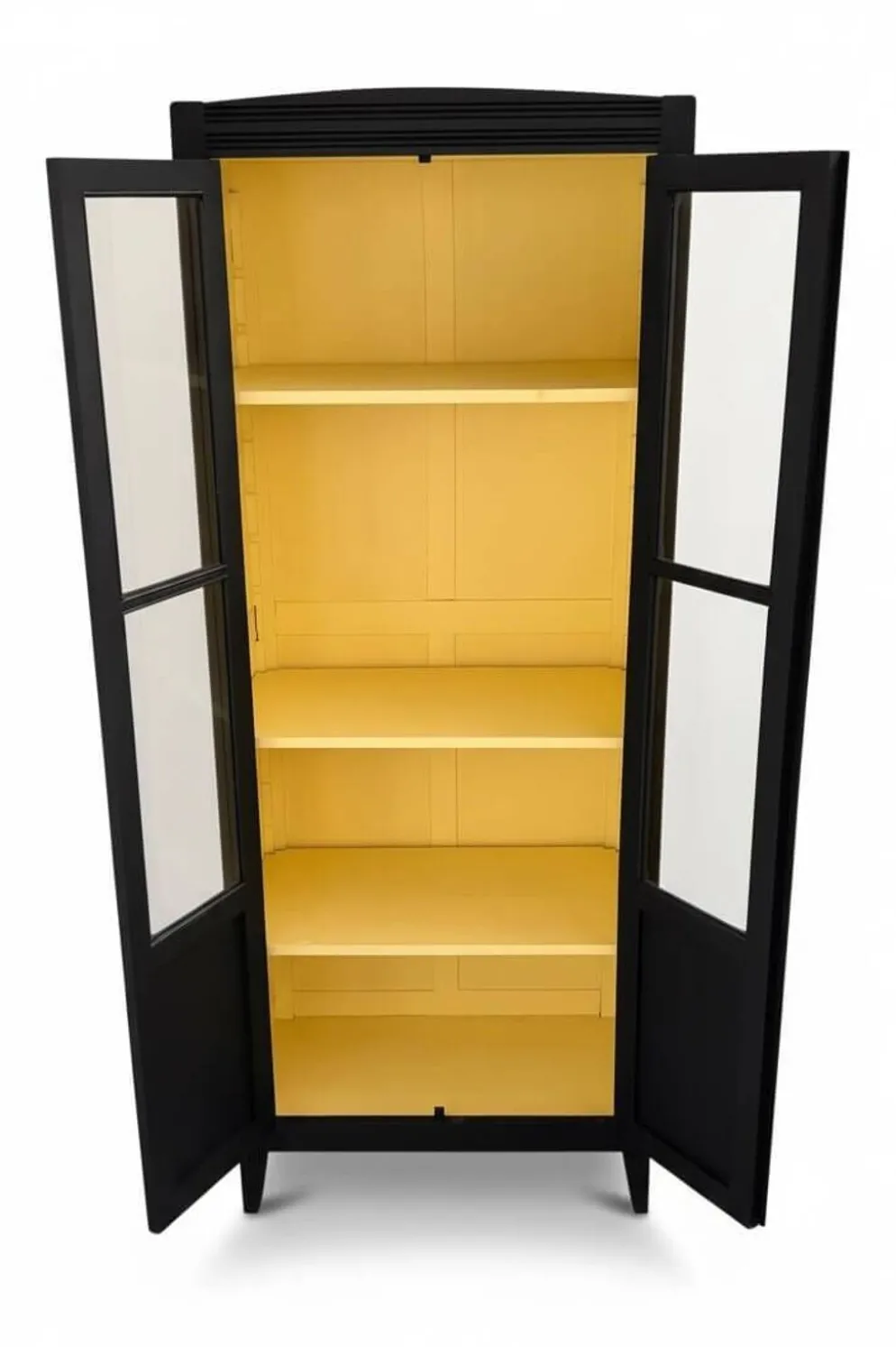 Armoire parisienne rénovée, finition Farrow & Ball