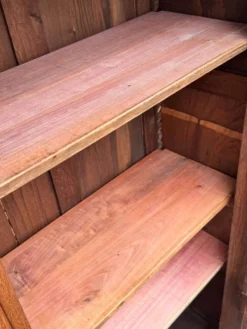 Armoire parisienne rénovée, petit format