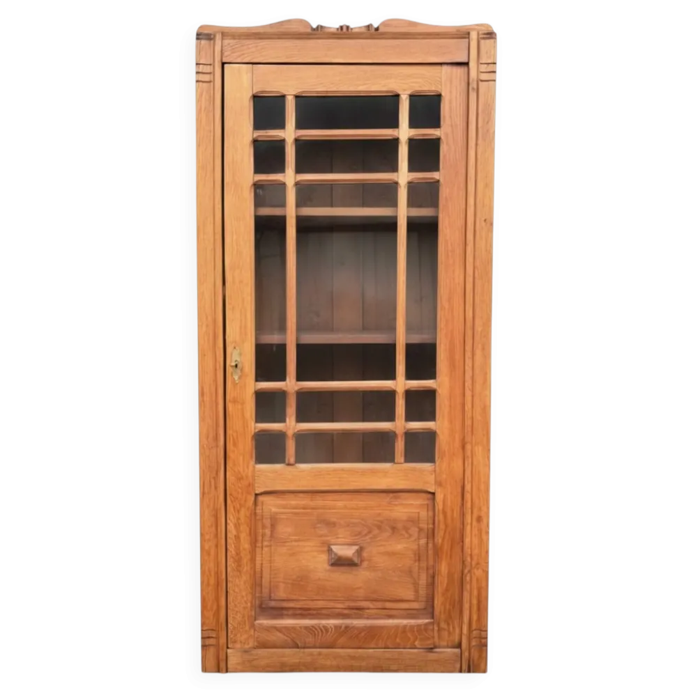 Armoire parisienne rénovée, petit format