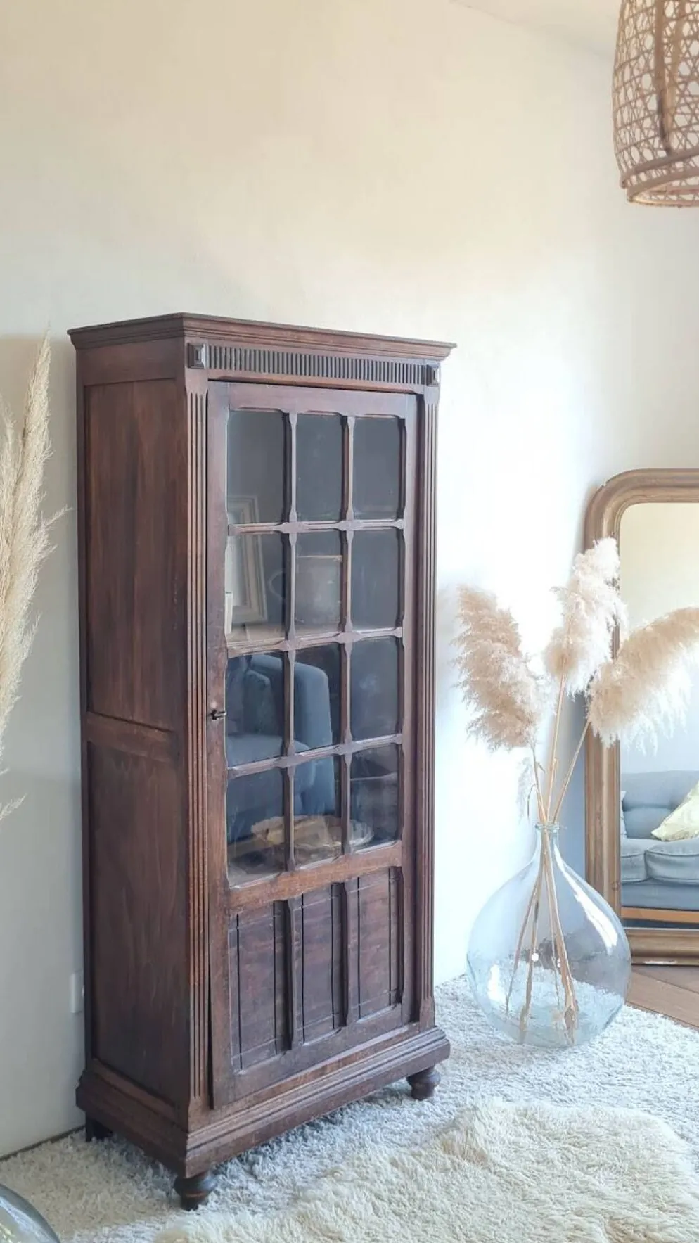 Armoire parisienne vitrée