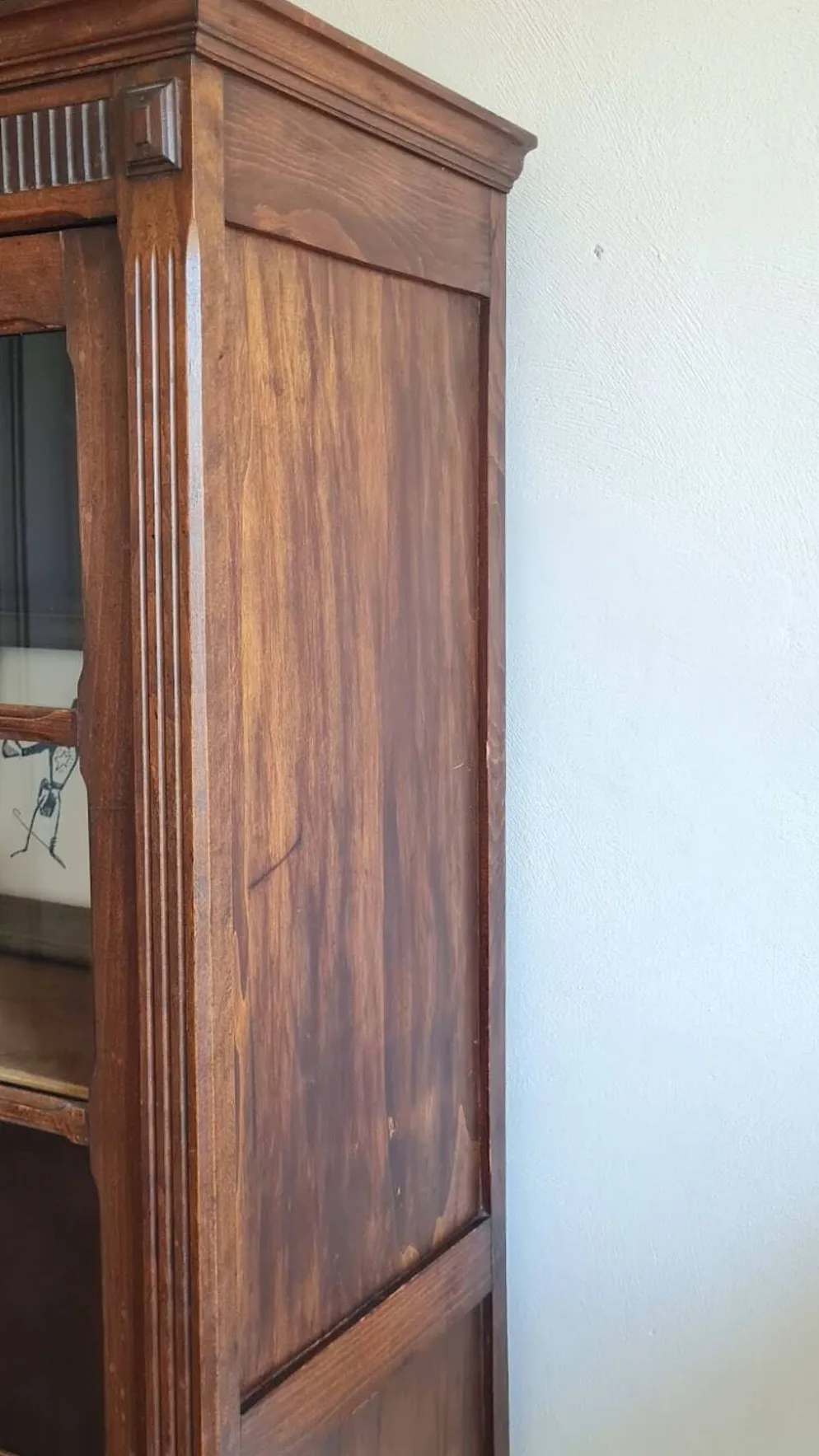 Armoire parisienne vitrée