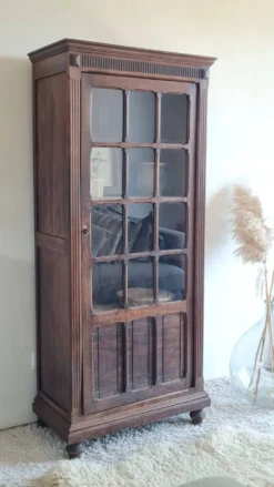 Armoire parisienne vitrée