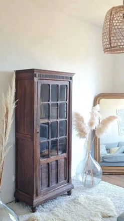 Armoire parisienne vitrée
