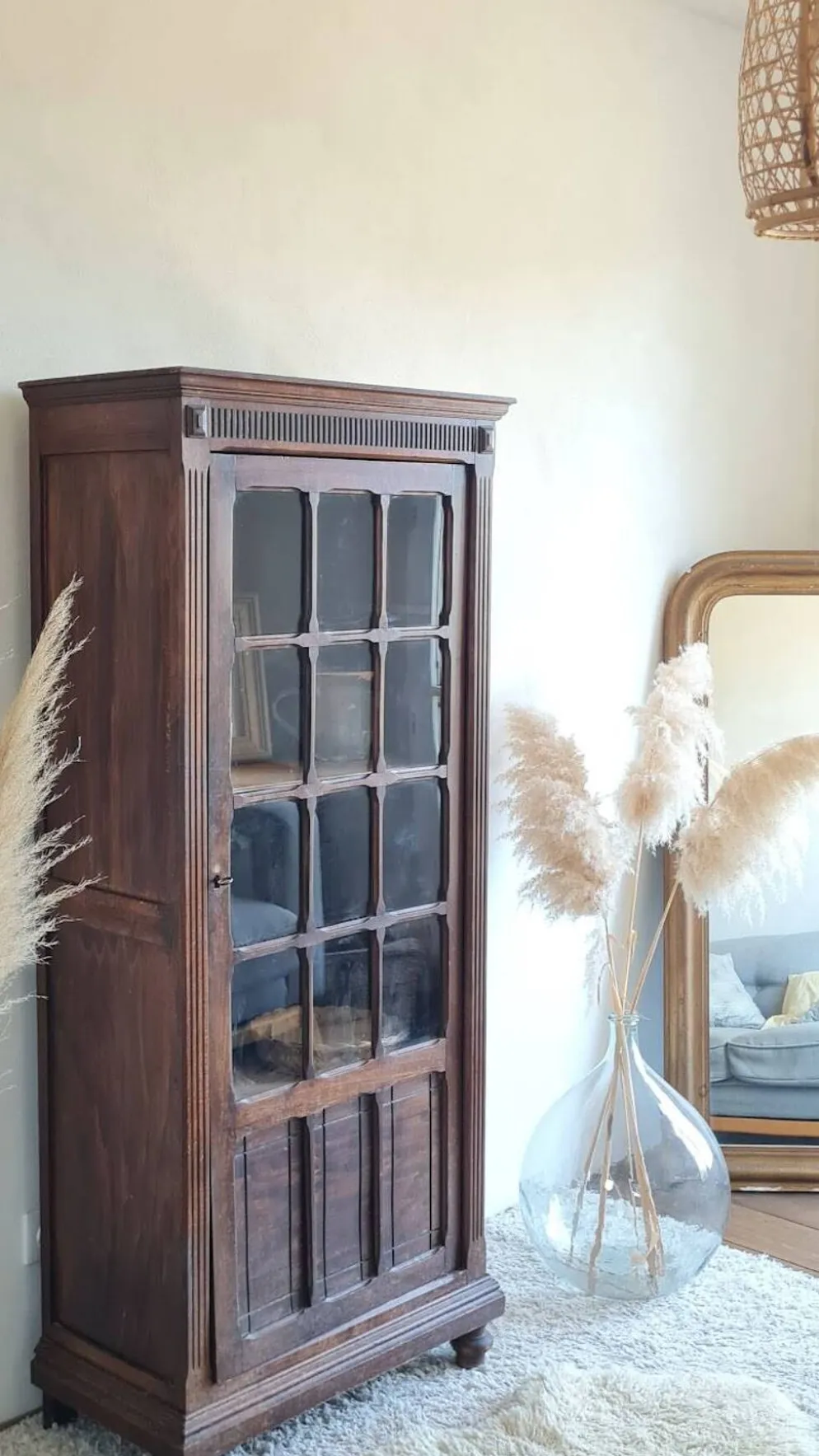 Armoire parisienne vitrée