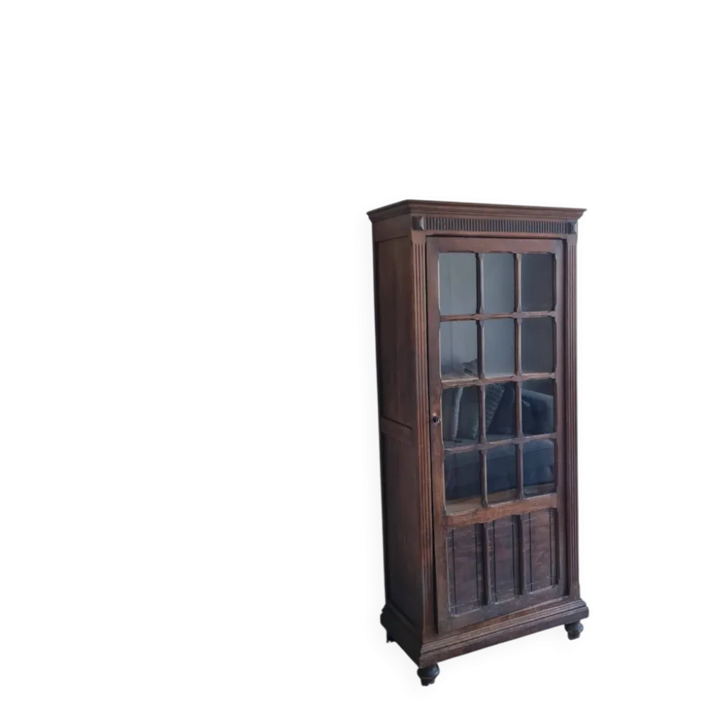 Armoire parisienne vitrée