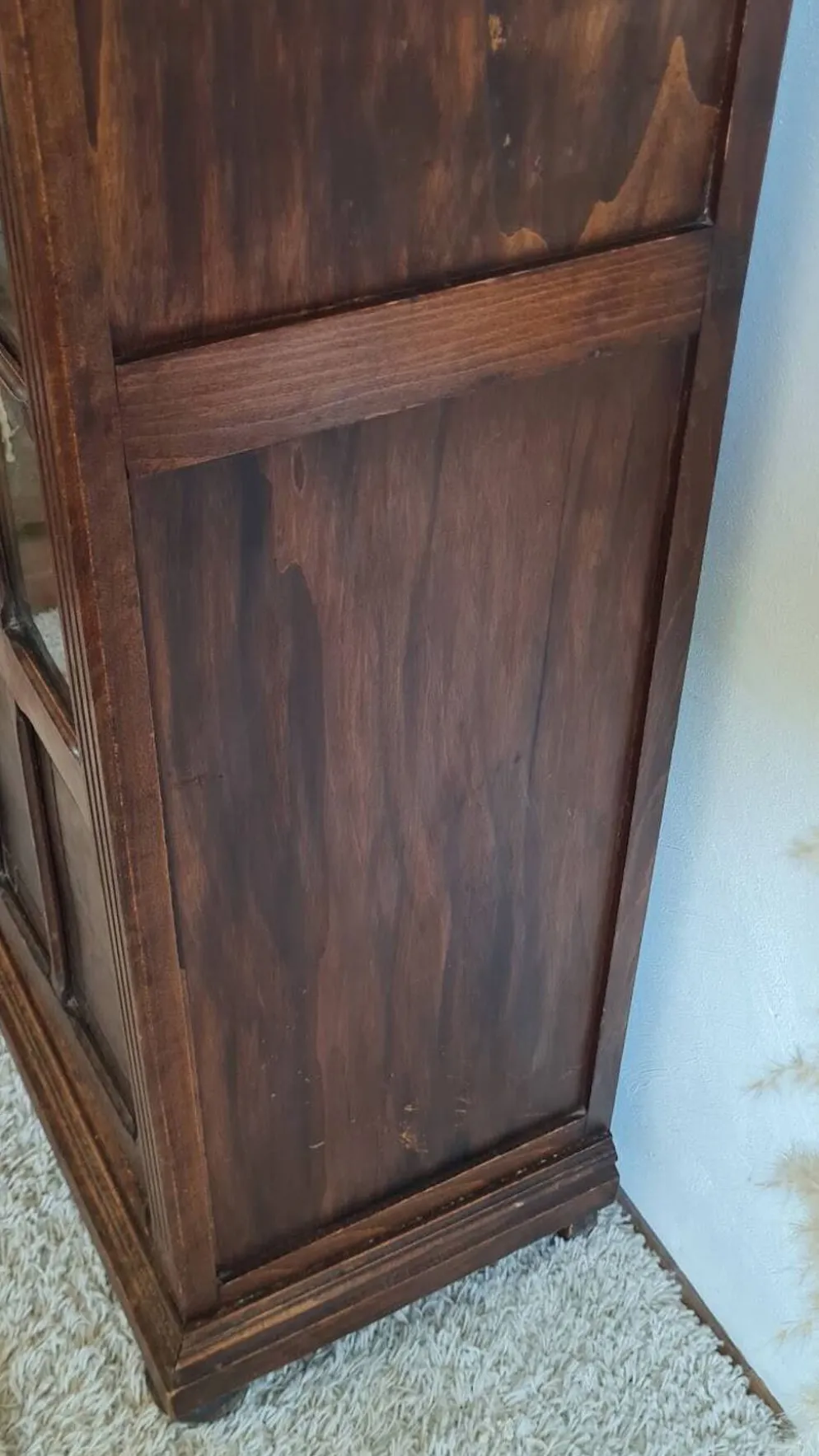Armoire parisienne vitrée